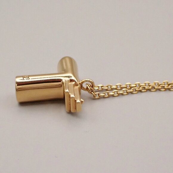 LOUIS VUITTON Logo LV&ME Chain Long Necklace T Motif Gold M61075 Italy 30KB174 - Picture 9 of 14
